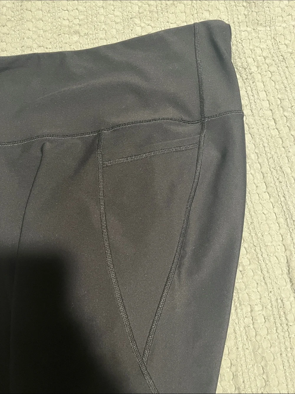 Old Navy PowerSoft Black High-Rise Capri Leggings